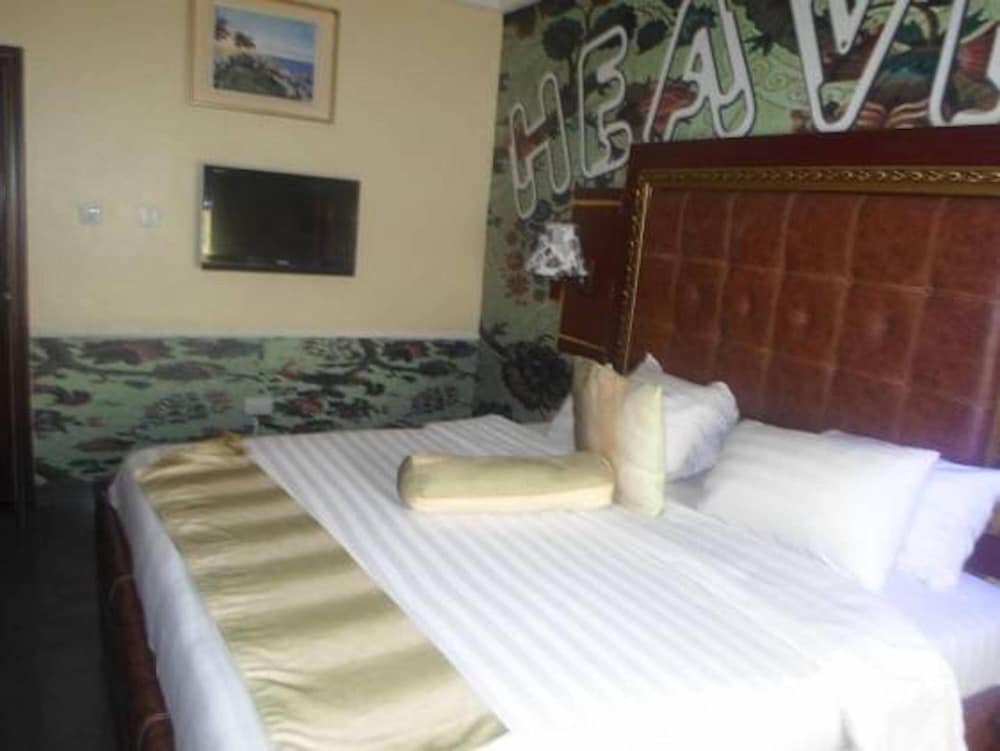 Фото De Heavens Royale Hotel & Towers