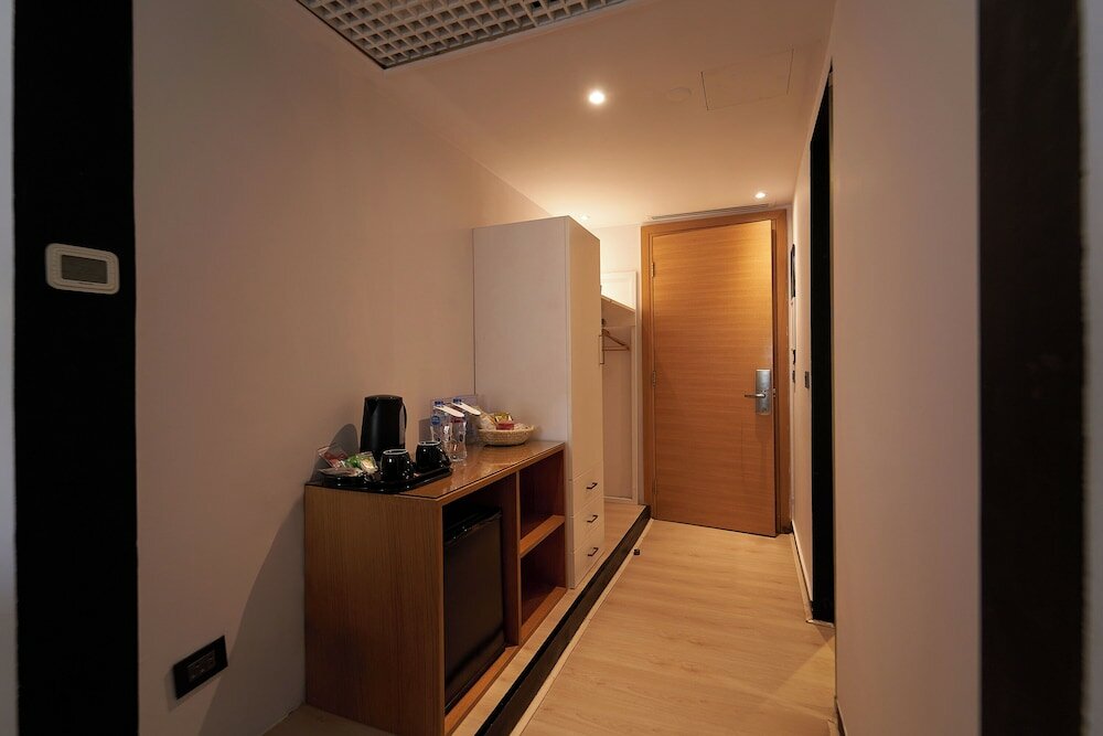 Фото New President Hotel