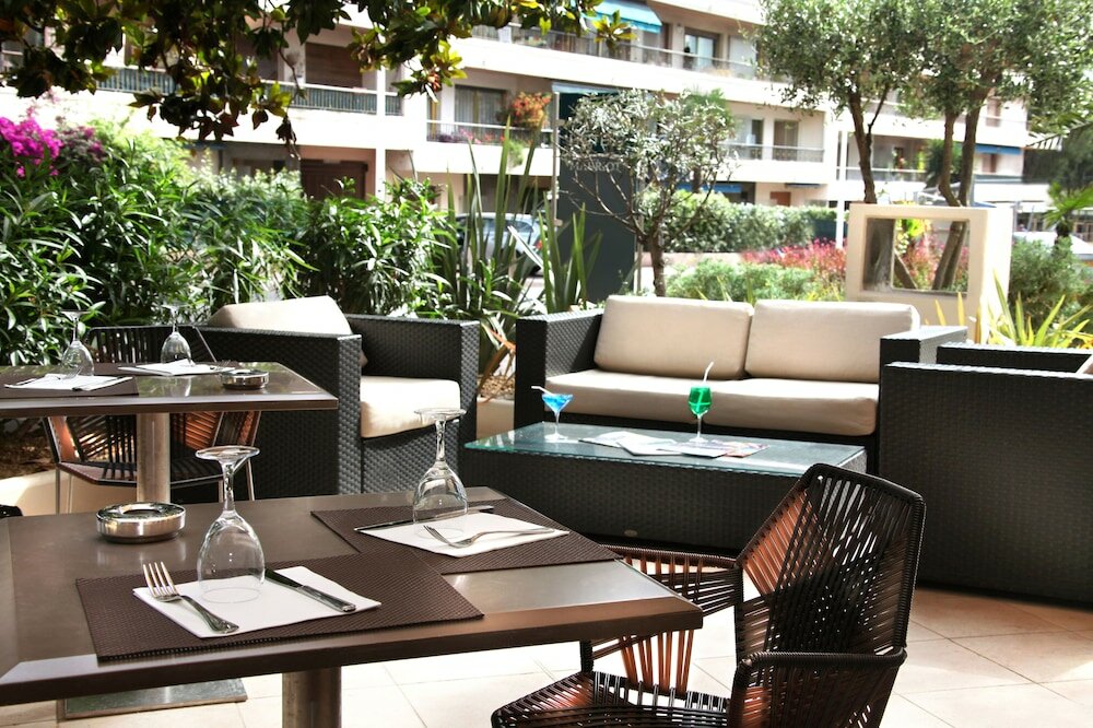 Фото AC Hotel Ambassadeur Antibes  Juan les Pins