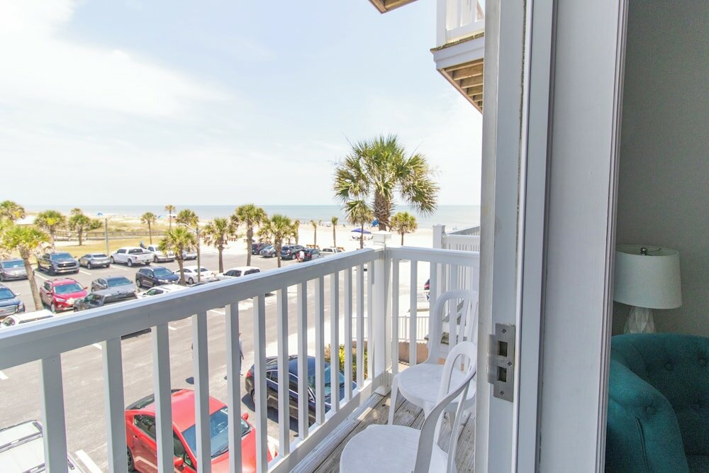 Фото Seaside Amelia Inn