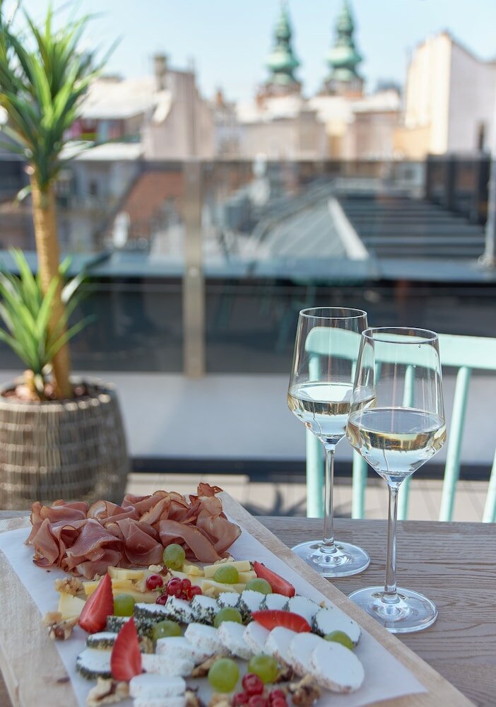 Фото Hotel Memories OldTown