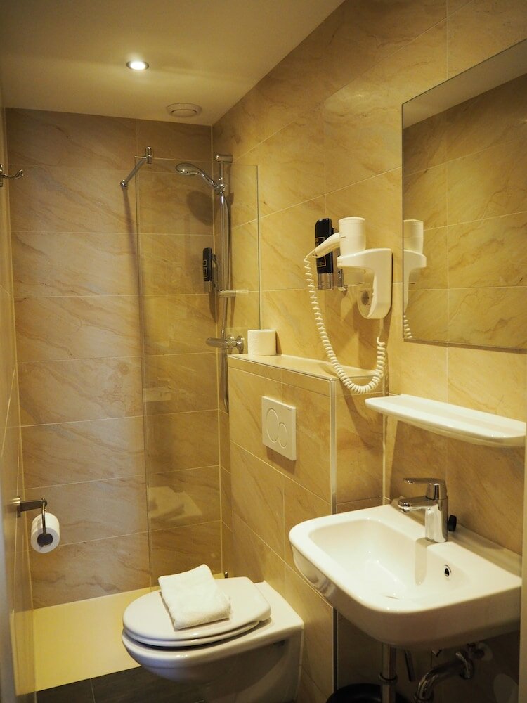 Фото Hotel Blossoms