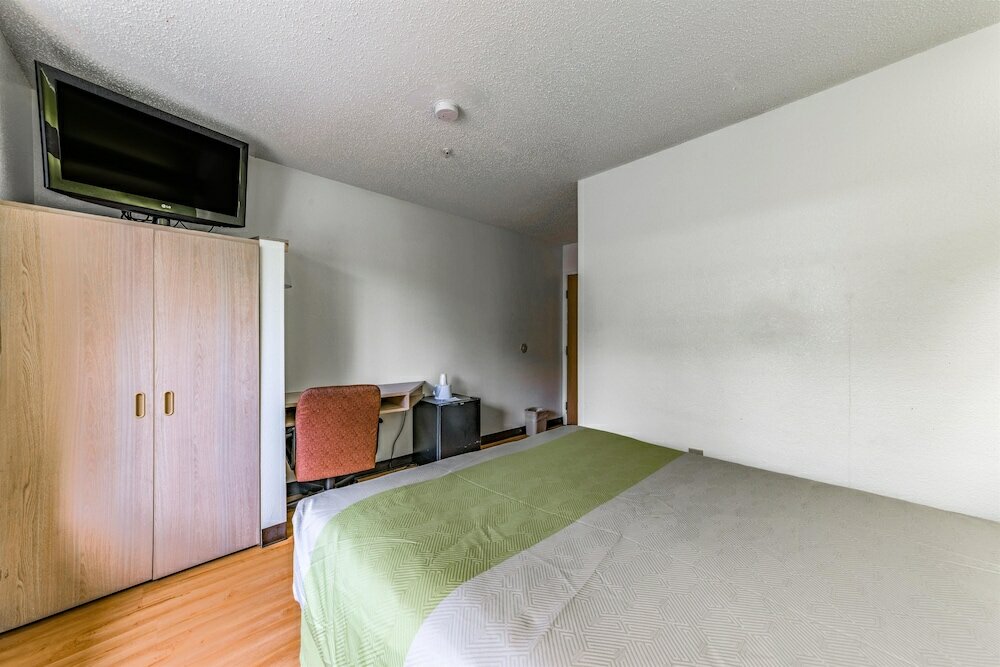 Фото Motel 6 Charlotte - University