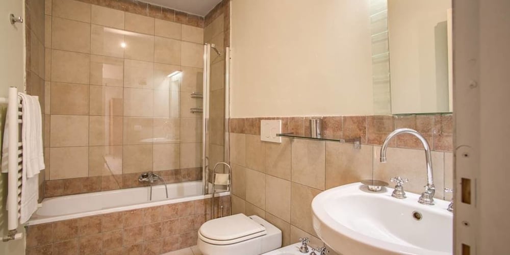 Фото 95968490235