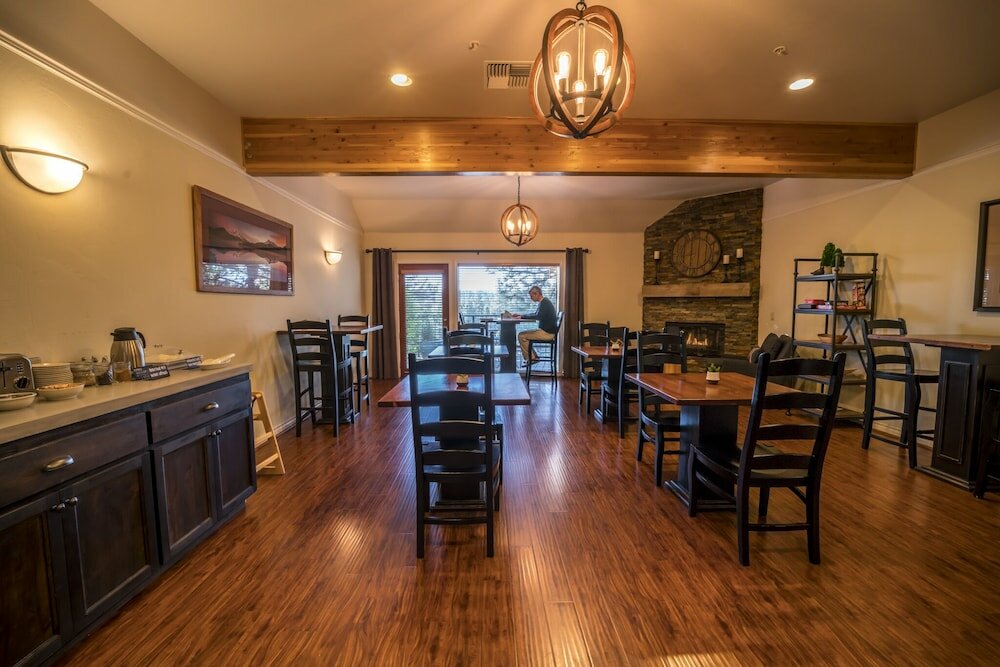 Фото Pine Ridge Inn