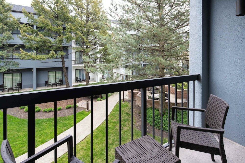 Фото Courtyard by Marriott Chicago Wood Dale