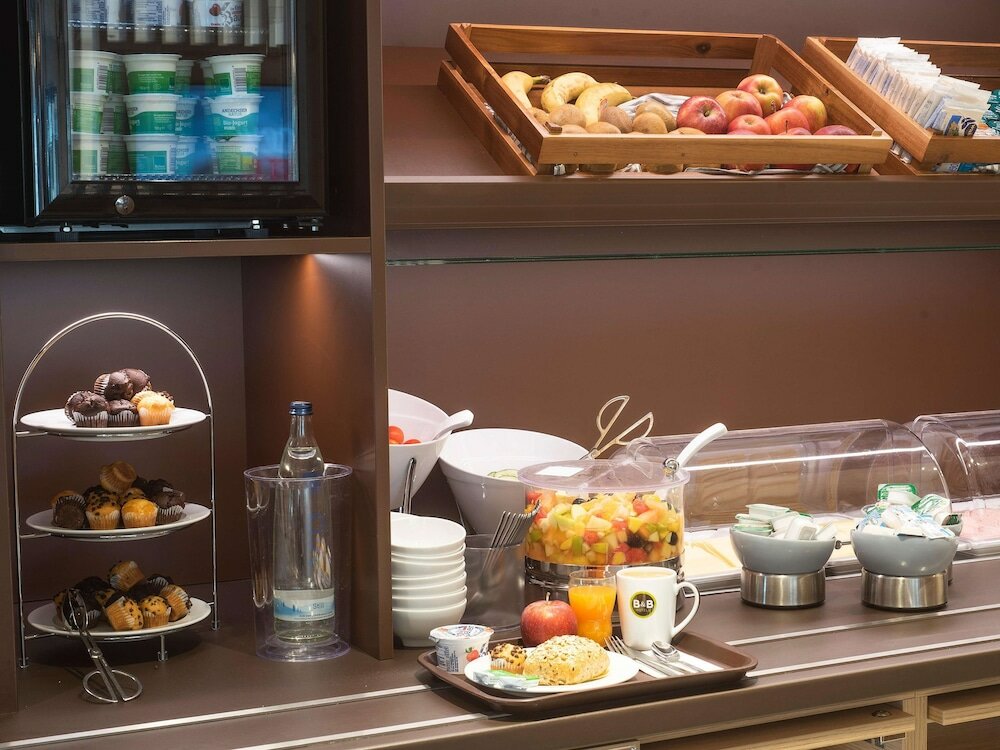 Фото B&b Hotel Schwerin-Süd