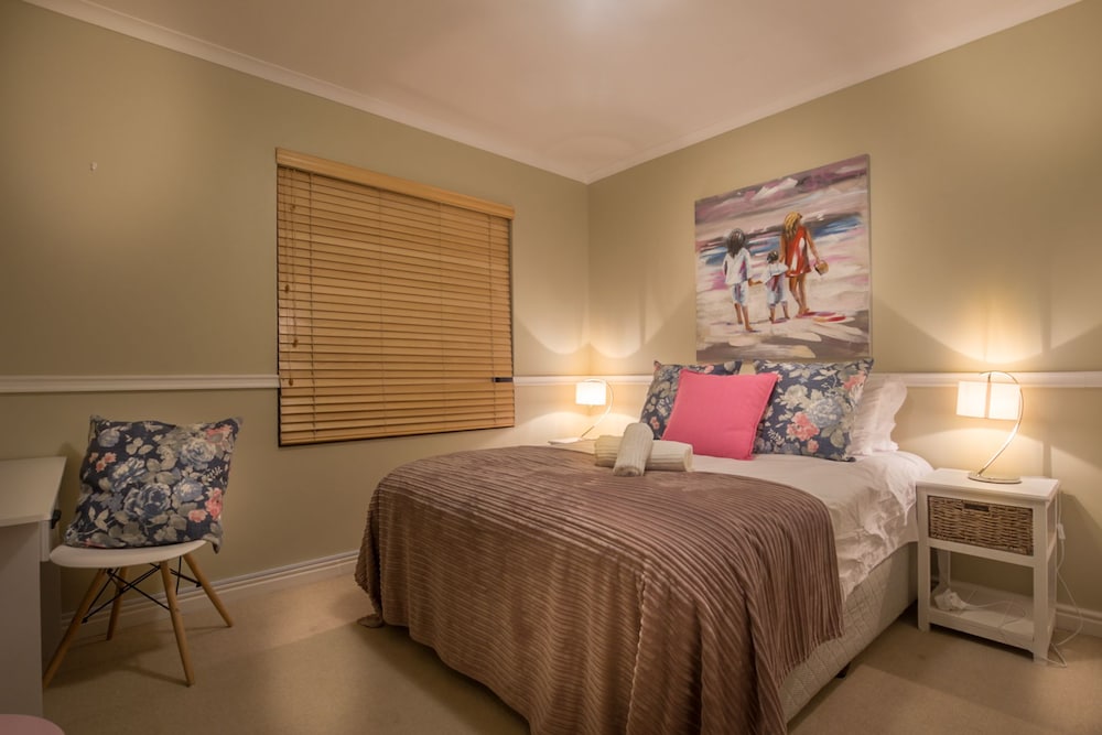 Фото Atlantic Bay Lodge