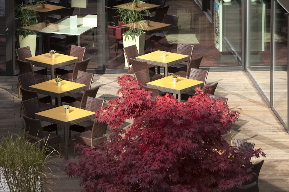 Фото Holiday Inn Express Zurich Airport, an Ihg Hotel