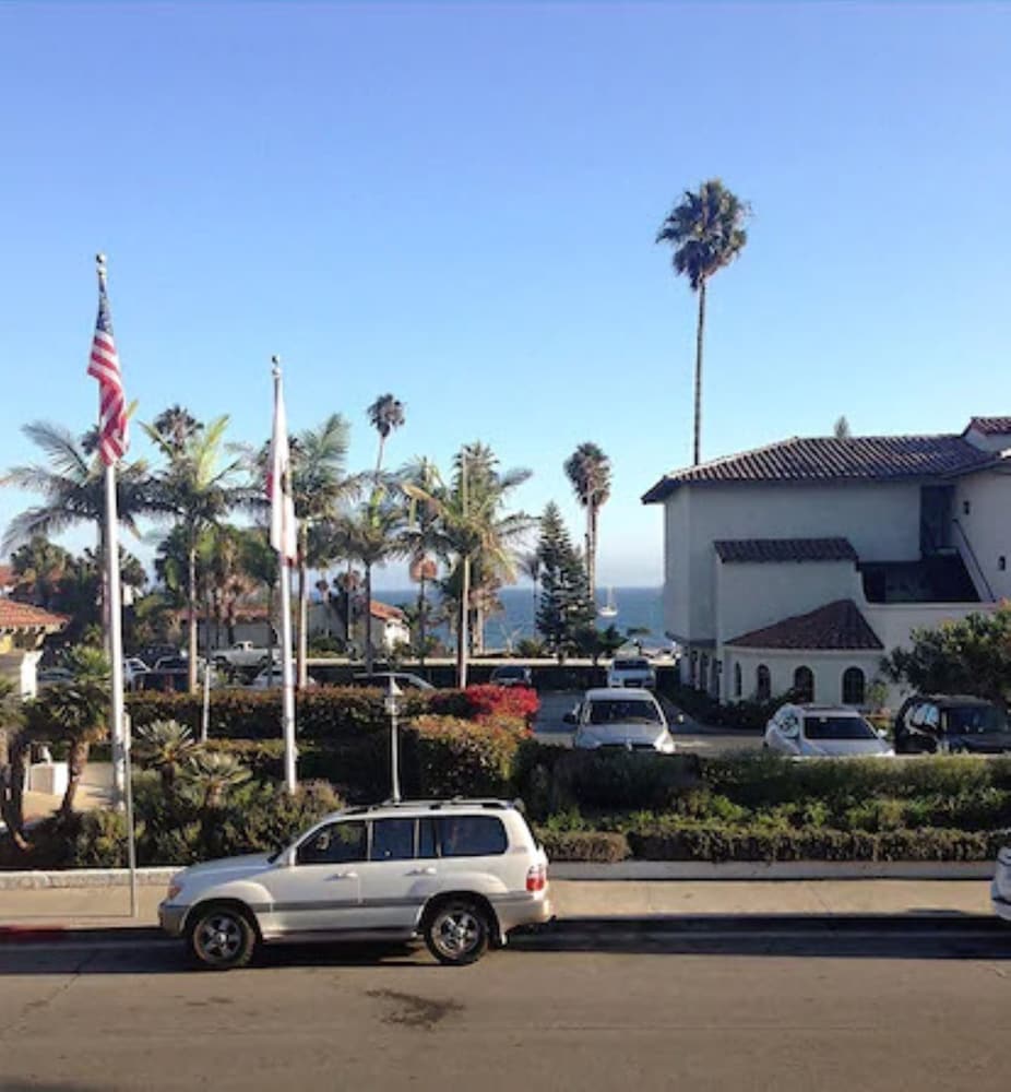 Фото Inn at East Beach