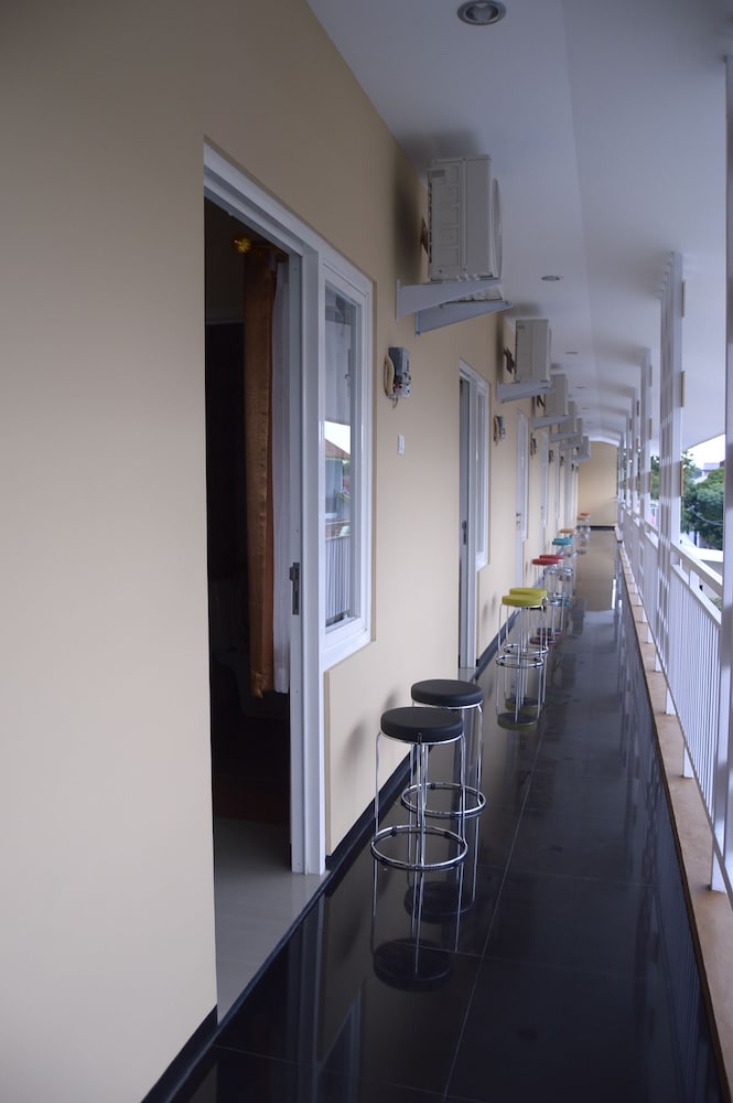 Фото Denofe House