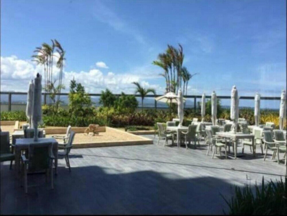 Фото Mactan Newtown C by HiveRooms