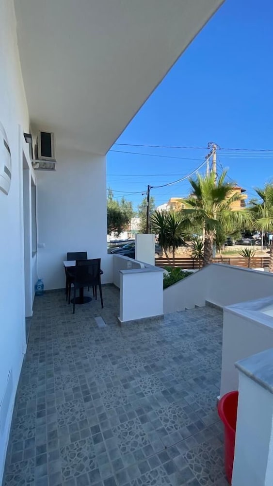 Фото Hotel Kuburi