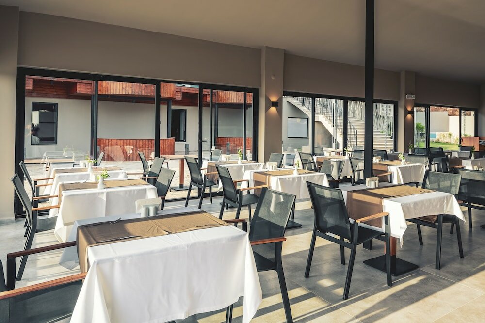 Фото Orka Cove Hotel