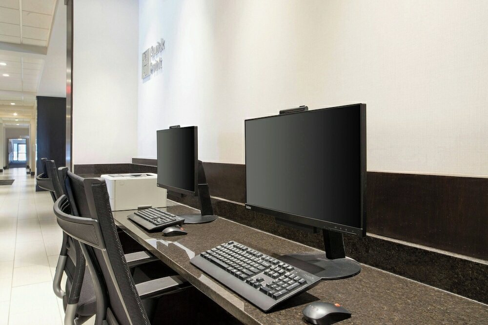 Фото Courtyard by Marriott Worcester