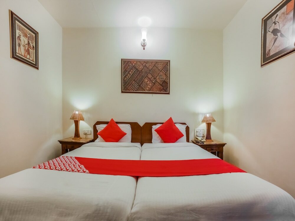 Фото Oyo 27041 Hotel Luna Rosa