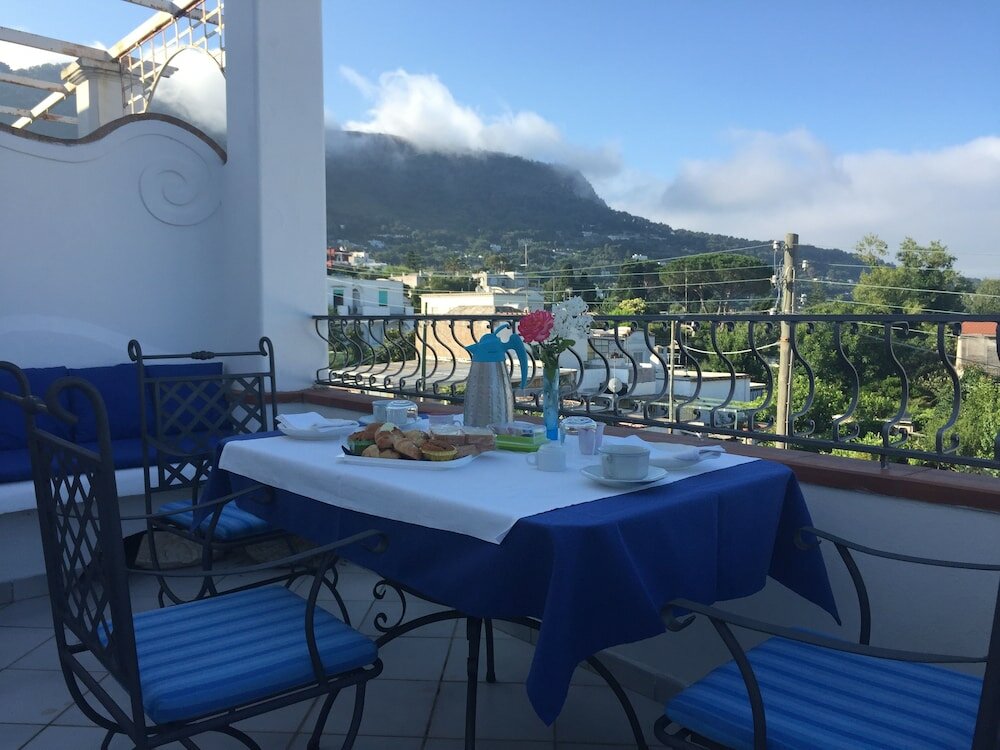 Фото La Ninfa Di Capri