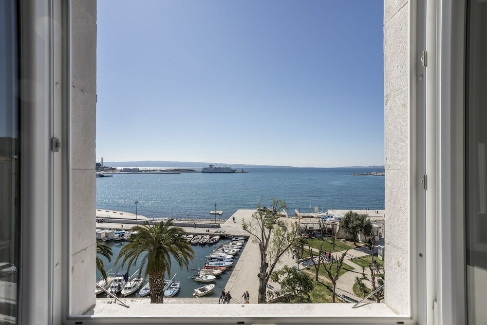 Фото Seaview Luxury Retreat