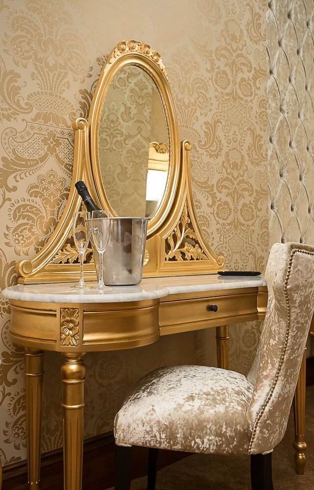 Фото The Dixie Dean Hotel