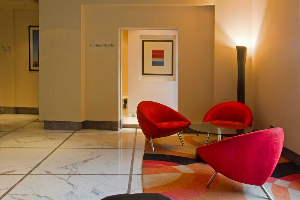 Фото Radisson Blu Marina Hotel, Delhi Connaught Place