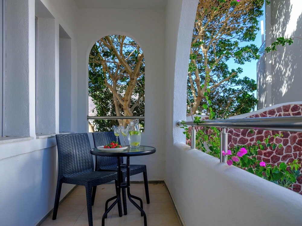 Фото Smaragdi Hotel