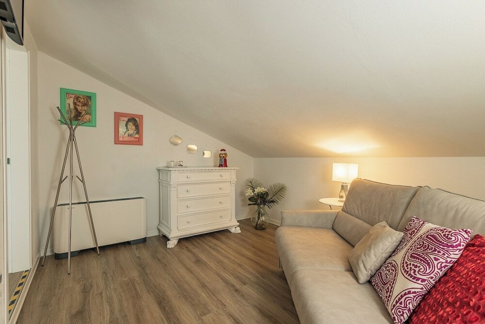 Фото B & B La Cornice - Gina Room With Bathroom and Private Terrace