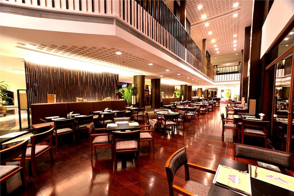 Фото Baiyun Lakeside Hotel