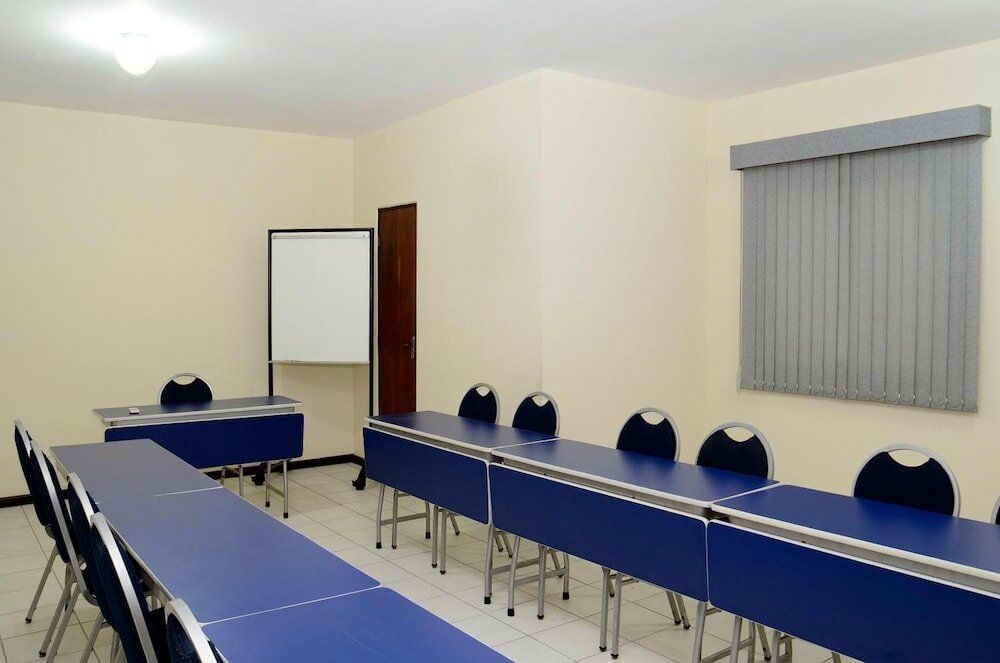 Фото Castel Plaza Hotel