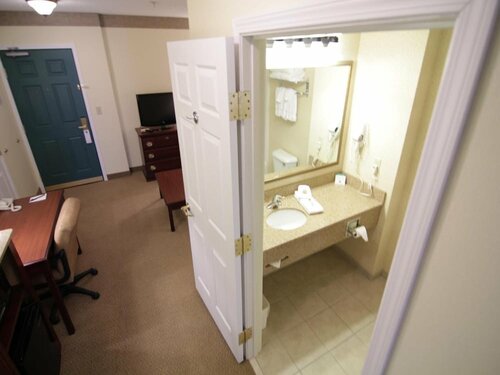 Гостиница Town & Country Inn and Suites в Куинси