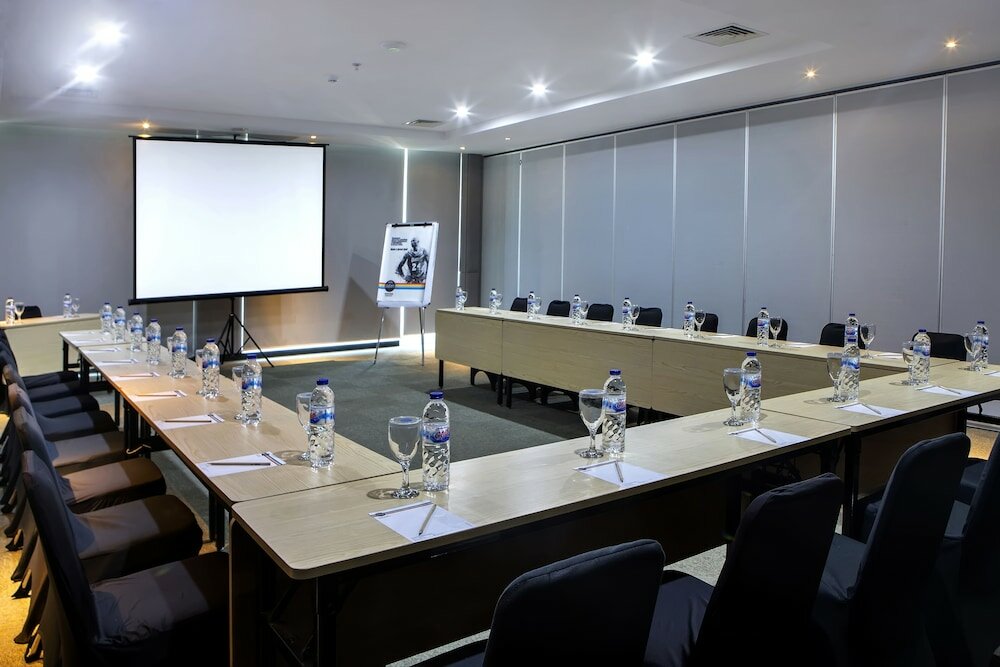 Фото Hotel Dafam Pacific Caesar Surabaya