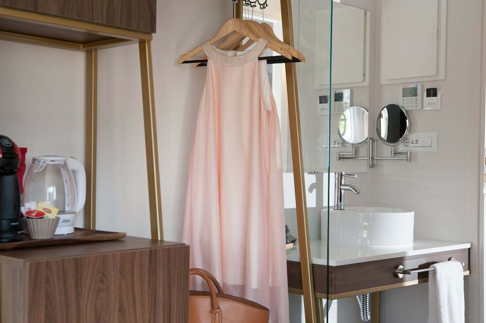 Фото B4b Athens Signature Hotel