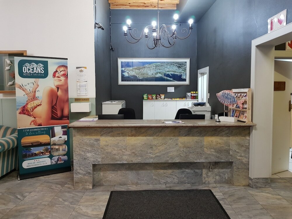 Фото Oceans Hotel & Self Catering