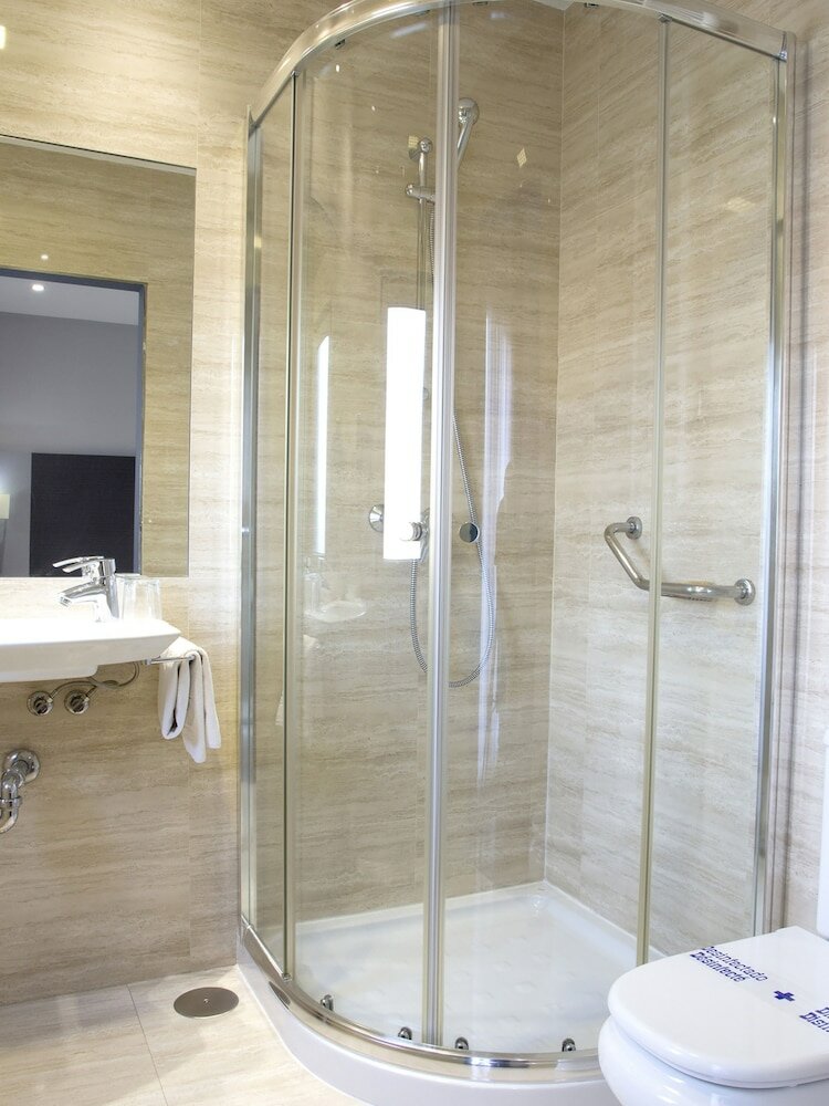 Фото Hotel Uve Alcobendas