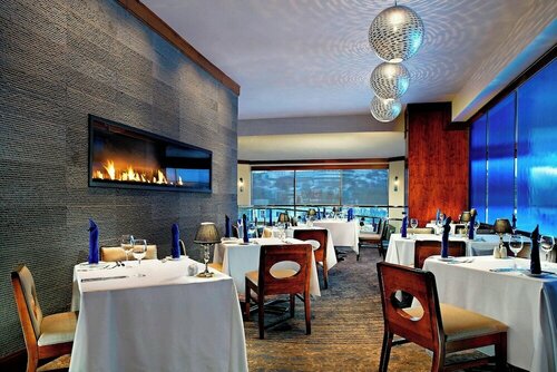 Гостиница Sheraton Hotel Newfoundland в Сент-Джонсе