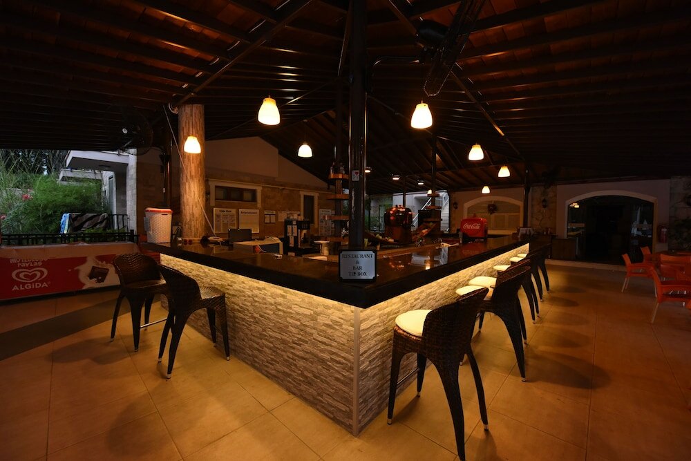 Фото Hotel Pine Valley