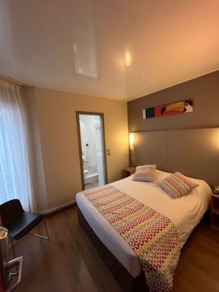 Фото Campanile Paris 14 Maine Montparnasse