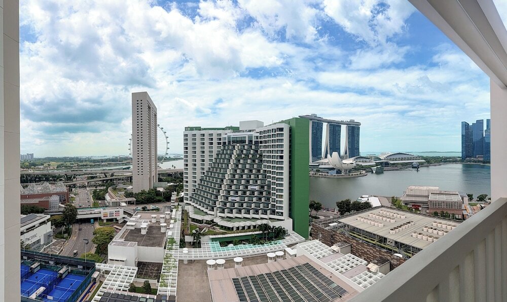 Фото Parkroyal Collection Marina Bay