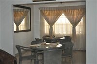 Фото Crown Guest Lodge