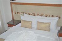 Фото Crown Guest Lodge