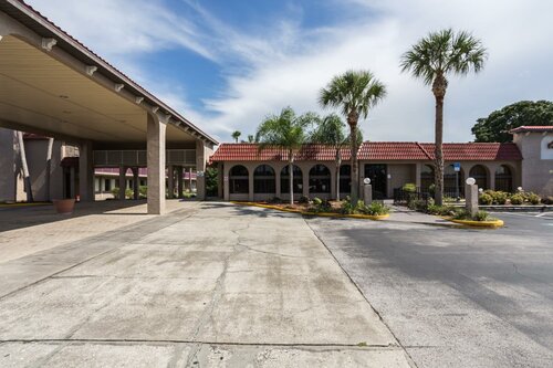 Гостиница Motel 6 Spring Hill, Fl - Weeki Wachee в Спринг Хилл