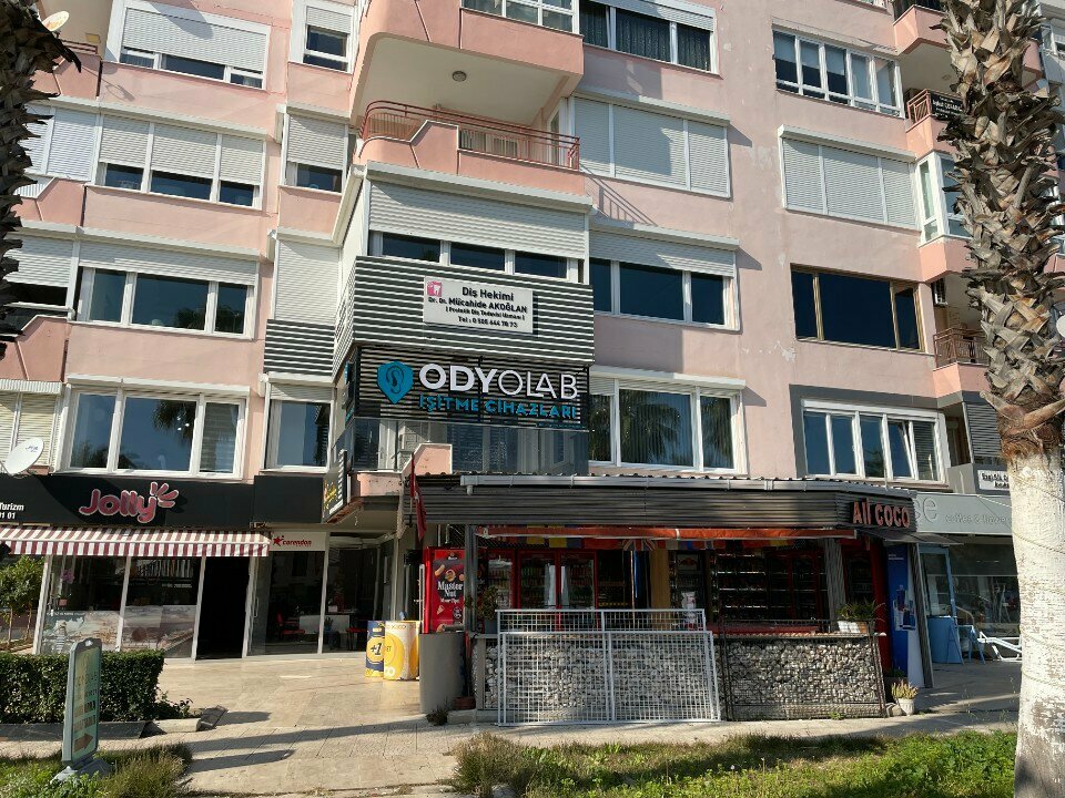 عيادات الأسنان Dr. Mucahide Akoglan, Protez Uzmanı Diş Hekimi ، أنطاليا، صورة