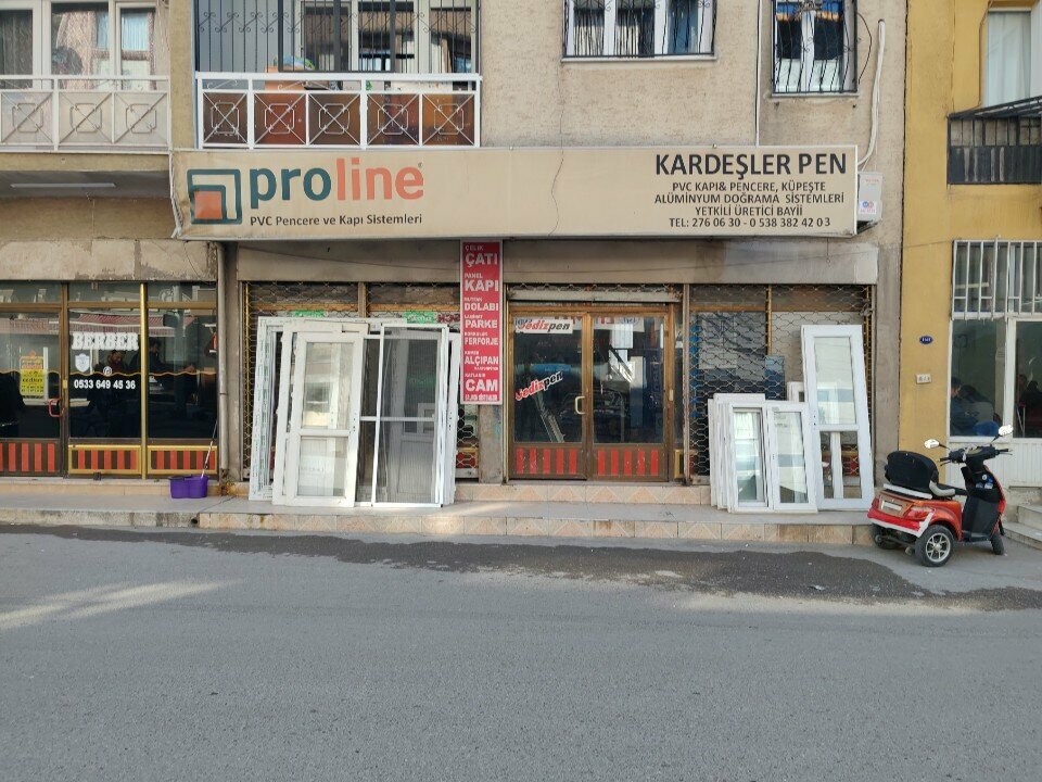 Windows Kardeşler Pen, Izmir, photo