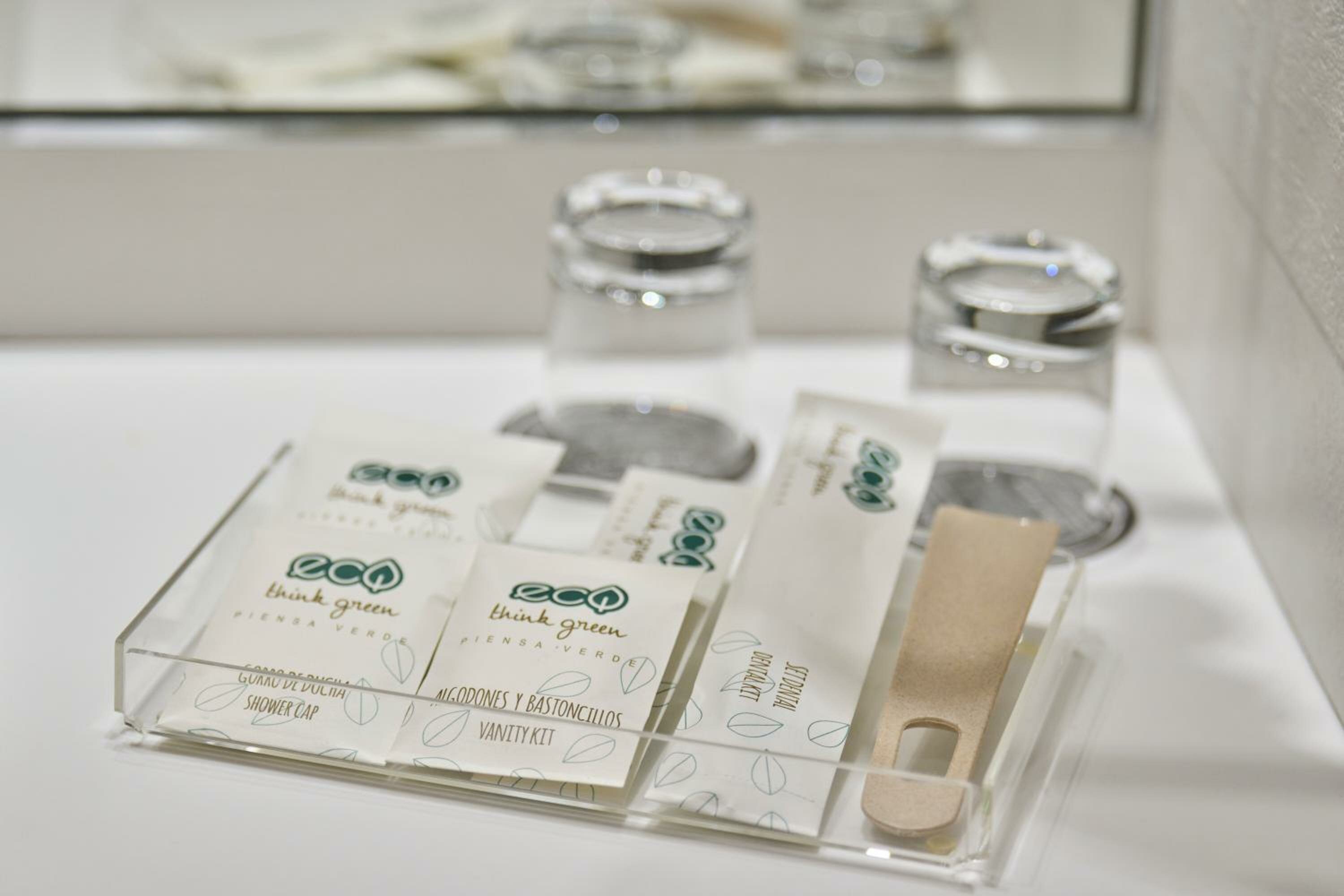 Фото Hotel Nh Hesperia Barcelona del Mar