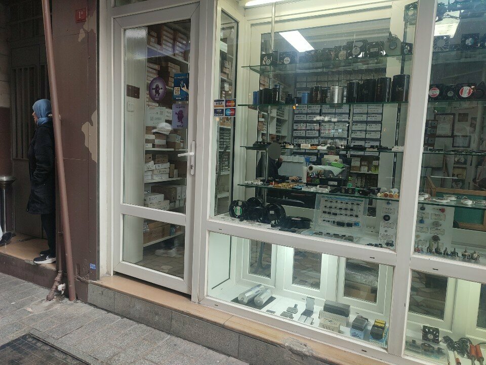Electronic goods store Ohm Elektronik, Istanbul, photo