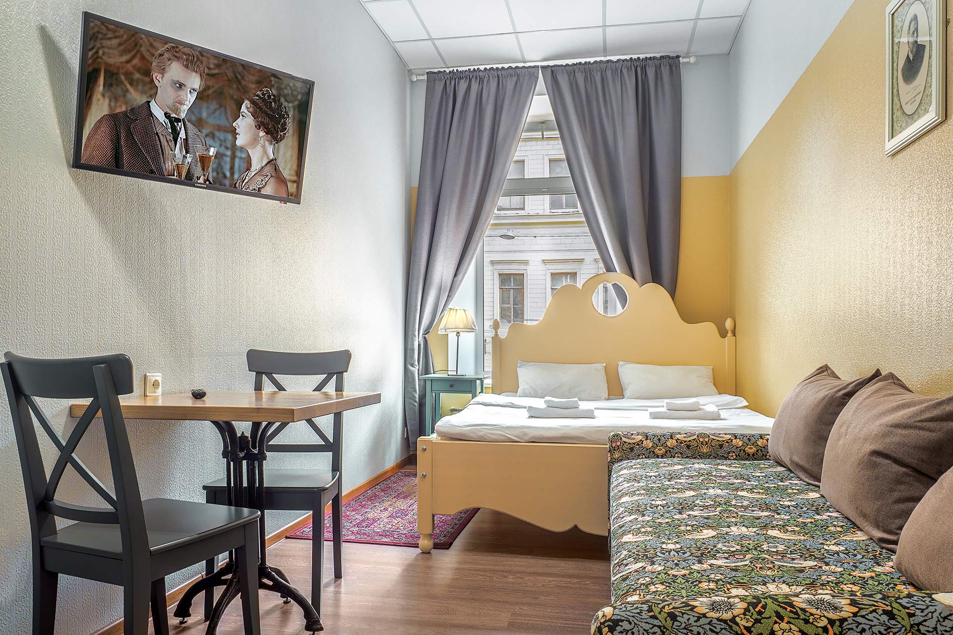 Фото отеля 1