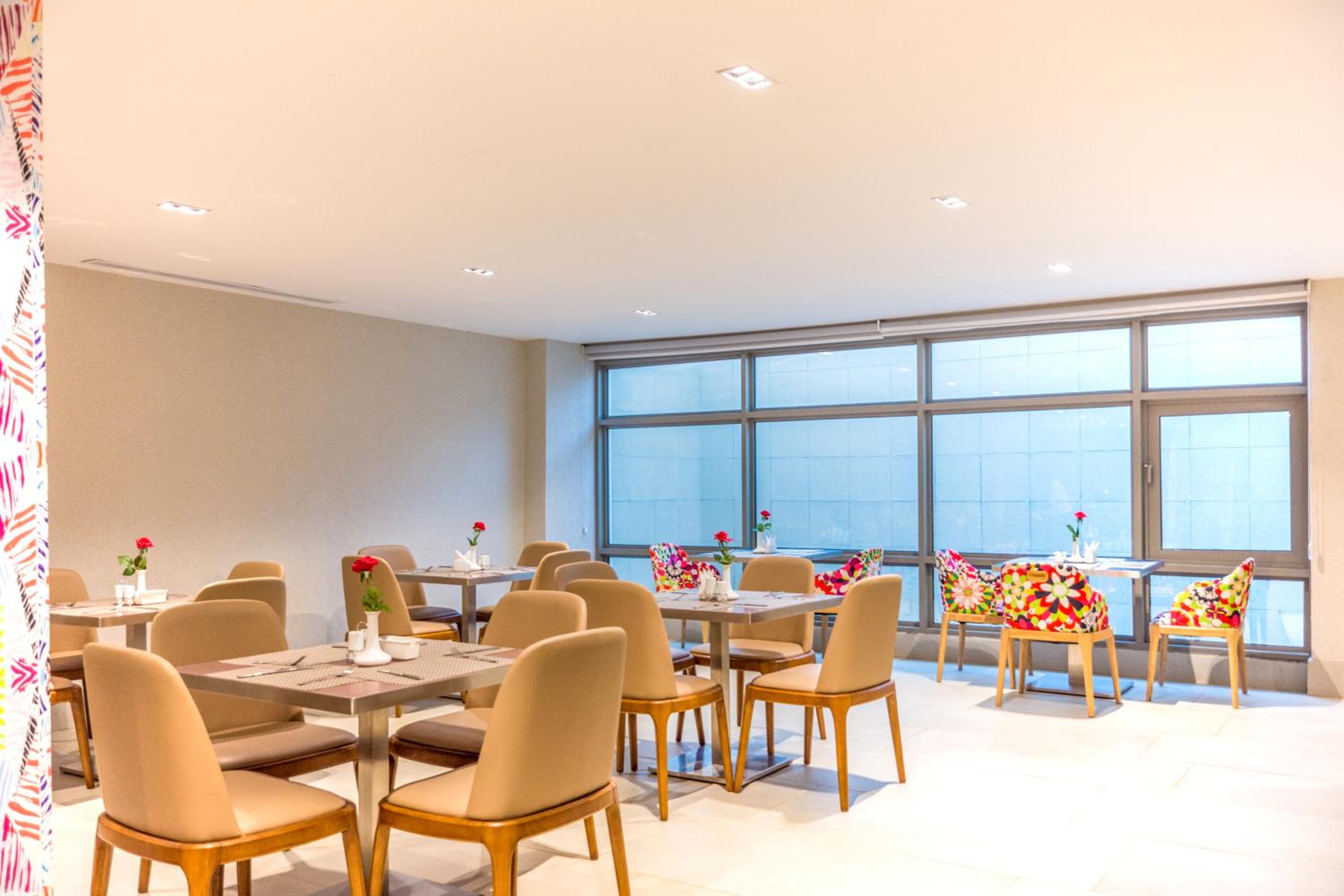 Фото Ewaa Express Hotel - Al hamra