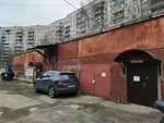 Elmon (Engelsa Avenue, 145) ، ملابس محبوكة