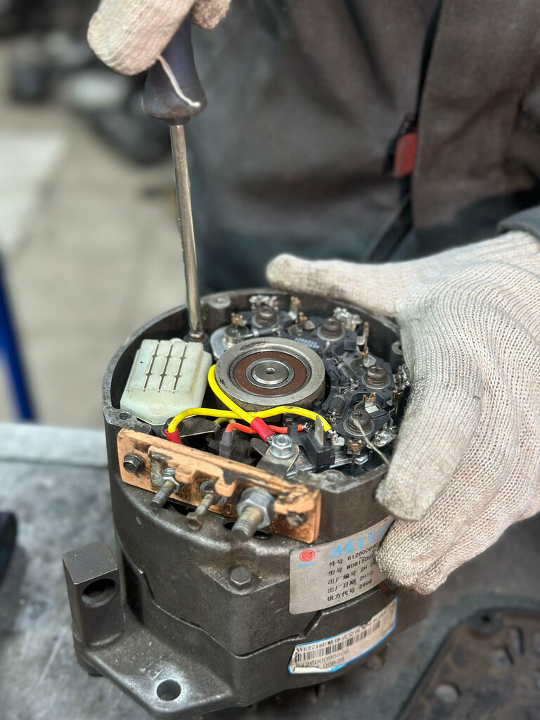 Reparación de motores de arranque y generadores Ремонт Стартеров и Генераторов, , foto