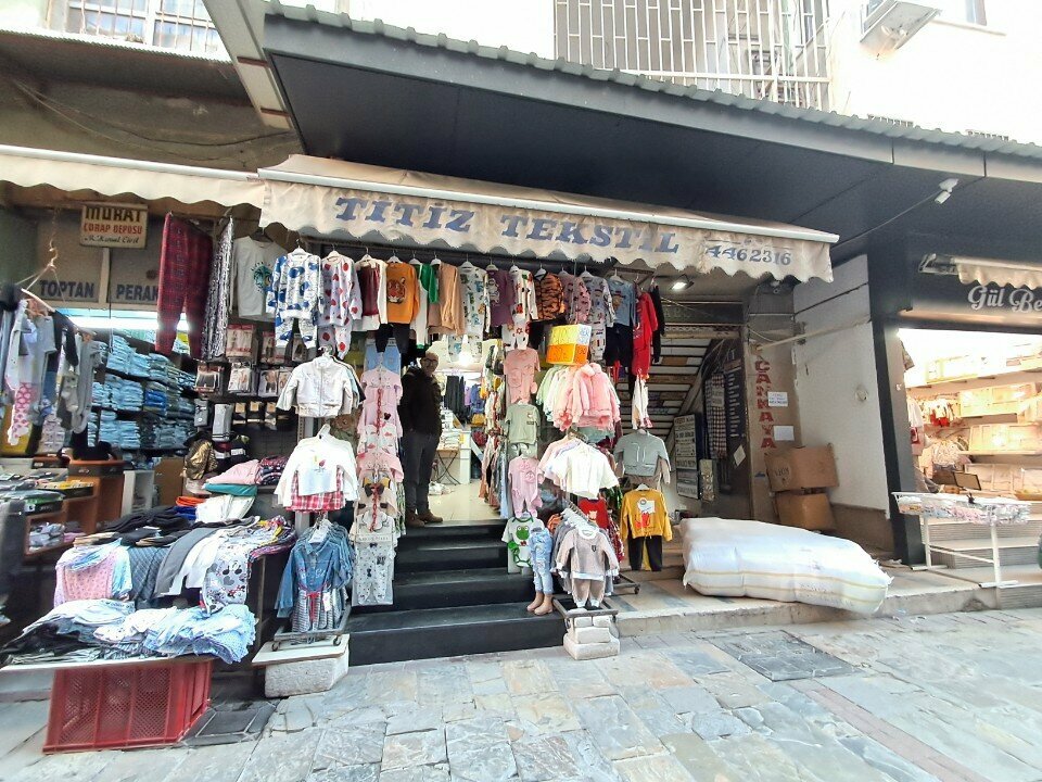 Children's clothing store Titiz Tekstil, Izmir, photo
