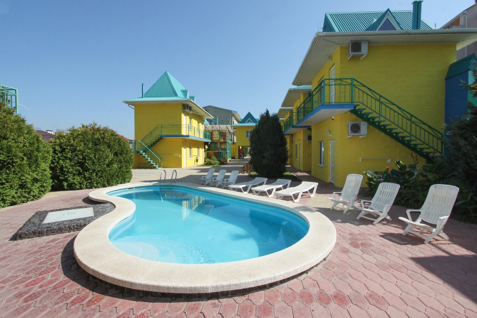 Фото отеля 1